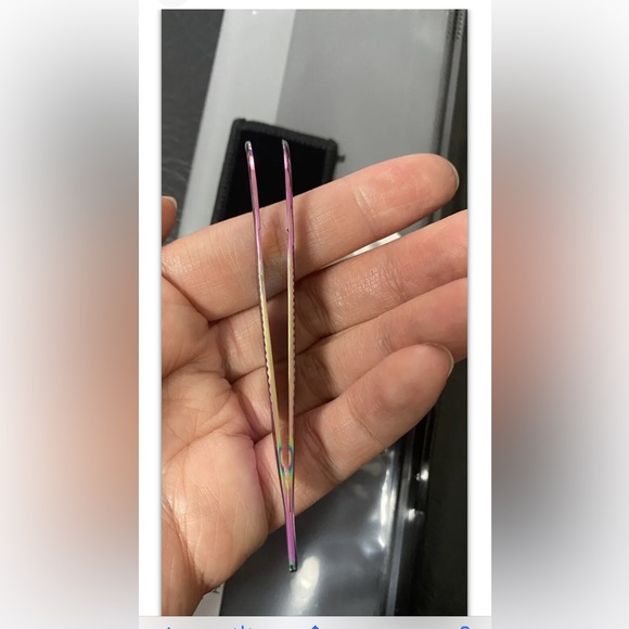 LASHIFY - THE BIRDIE WAND™ HOLOGRAM    3.7" L x 0.6" W
Japanese stainless steel - Picture 7 of 8